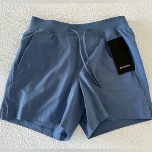 COPY - Lululemon Zeroed in short 5” size small